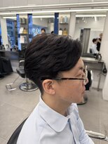 グルーマーズトウキョウ(GROOMER/S TOKYO)&nbsp;神保町ブルーブラック韓国マッシュセンターパートメンズパーマ
