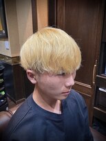 レオヘアワークス(LEO HAIR WORKS) マッシュ ブリーチ 金髪 メンズカット新潟 バーバーショップ