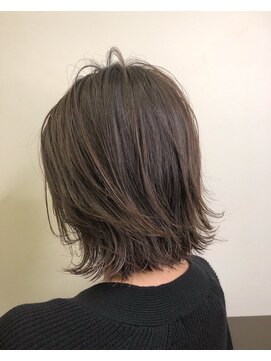 ボヌール オオサカ(Bonheur OSAKA) 瀧口スタイル大人可愛い前下がり小顔マッシュエアリーグレージュ