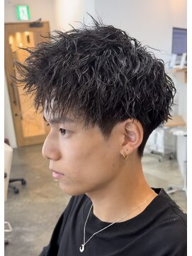 リヴ オオサカ(LIV OSAKA) ツイストパーマ縦落ちパーマアップバングツイストスパイラル