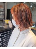 ブリーチを使ったカジュアルな白髪染め。