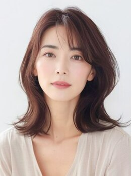 染めるたびに若々しい艶感に感動♪常識を覆す髪補修カラー”ドクターカラー”で染める＆髪の修復を同時に！