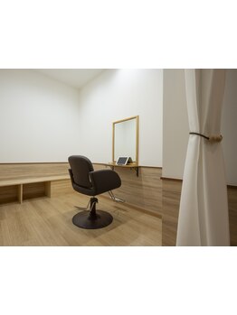 《南流山美容院☆髪質改善個室美容室》開放感があり、人目を気にせずくつろげる新しいタイプの個室サロン♪