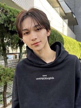 グリーンミドル(GREEN middle) 長めバングで雰囲気プラス 大人なセンターパート