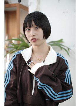 リッカ(RICCA) イメチェン/ホワイトブロンド/外ハネボブ/ワイドバング/恵比寿