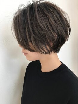 幅広い提案力×丁寧なカウンセリングで理想をカタチに！計算された黄金バランスのカットでトレンドも◎
