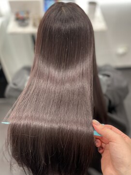 ピリオド 赤坂(Period.) ロングヘアーピンクブラウンカラー髪質改善　赤坂見附