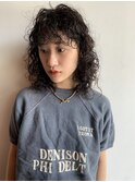 ウルフカット暗髪でも垢抜けるハードパーマ×レイヤー
