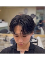 サロウィン 大宮(SALOWIN)&nbsp;無造作な束感　曲がる縮毛矯正で作る毛流れセンターパート