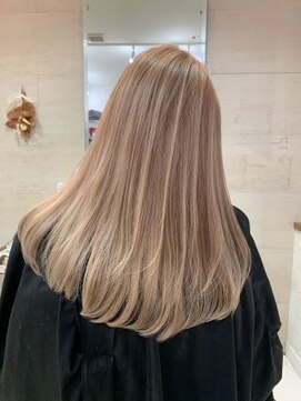 プライズ 池袋店(prize) ホワイトブロンドハイライトエモージュ20代30代2067