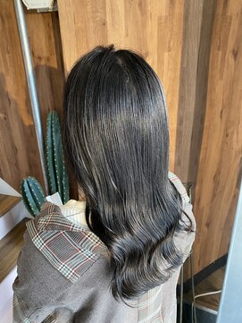 アヴァンス 天王寺店(AVANCE.) ブルーブラック×透明感