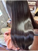 微粒子トリートメントで艶髪:ナチュラル縮毛矯正ストレート★