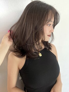 サイン 表参道(SIGN) ミディアムヘアグレージュカラーデザインカラーシルキーベージュ