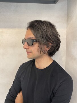 ロアナミドリノ(LOANA MIDORINO) 色気溢れるカジュアルスタイル