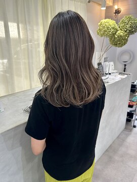 フー(fu.) 地毛ベースにハイライト