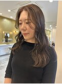 オリーブベージュ