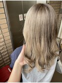 明るめ柔らかベージュ!
