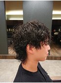 秋冬は少し長めが◎ウルフマッシュ波巻きパーマ