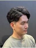 「ニュアンスパーマ×センターパート」