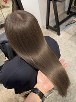 ノーム(norm)&nbsp;艶と透明感のオリーブベージュカラー