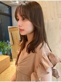 くびレイヤー グレージュカラー シルキーベージュ 前髪