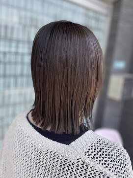 フレイムスヘアデザイン(FRAMES hair design) イルミナムーンライト×切りっぱなし外ハネボブ