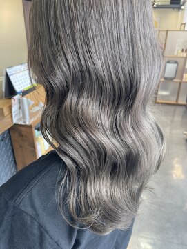 ルシードスタイルアイフラット(LUCIDO STYLE I-FLAT) シルバーグレージュ×髪質改善×巻き髪