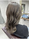 外国人風バレイヤージュ/ロングウェーブ/アッシュグレー