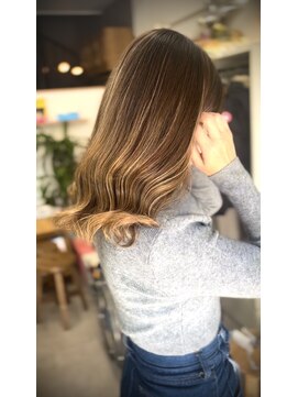 派手にならない大人ハイライト