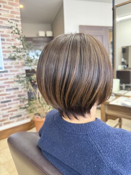 トップスタイル リッチ 大人女性に似合う丸みショート