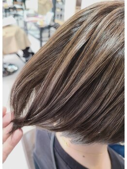 ピュア プレイス ラボ(PURE PLACE LABO)の写真/白髪染めでも透明感。育てる大人の上質カラー。