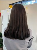 透明感カラーオリーブグレージュレイヤーカット