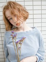 ルティア(Lutia) ゆるふわウェーブ ミルクティーベージュ センターパート☆