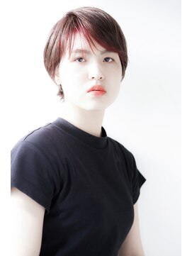 ヘアメイク エイト キリシマ(hair make No.8 kirishima) バングインナーカラー X 丸みショート
