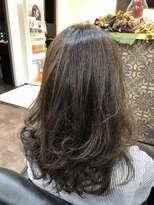 サロンドジュネ(salon de JUNE)&nbsp;フェミニン♪セミレイヤー