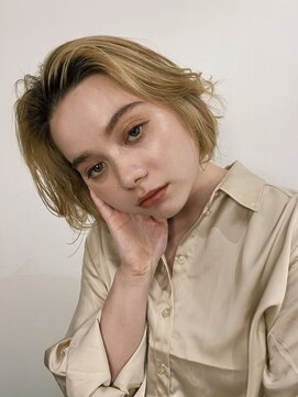 ラマナ(Lamana) 外国人風ブロンド×ニュアンスボブ