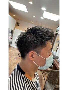 フゥ 宇都宮(FeU) かき上げ　スリークショート