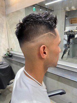 エフエム 明大前(FM) バーバー 刈り上げショート/ツーブロック/フェードカット