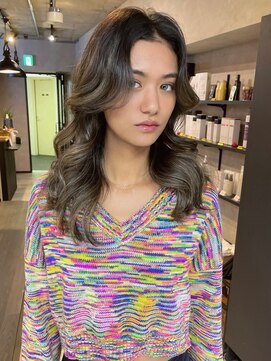 サニー 渋谷(SUNNY) ハイライト、レイヤーカット、バレイヤージュ、グレージュ