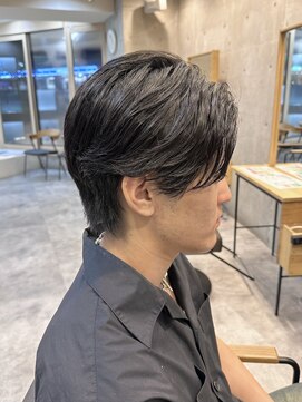 ヒート トウキョウ 目黒店(HEAT TOKYO) フェザーパーマ　センターパート　ツーブロック