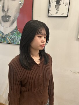 ルッツ(Lutz. hair design) 12/5ロングレイヤー[犬山良慈]
