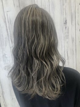 エメ ヘアー(aimer hair)の写真/【晃望台/TSUTAYA隣】大人女性の天敵やっつけます◎お悩み解決に寄り添う施術で毎日に輝きをプラス◇