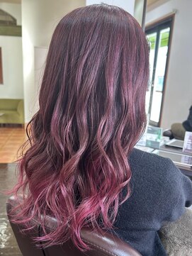 ラリュエル 江曽島店(La Ruelle.) ピンクカラー