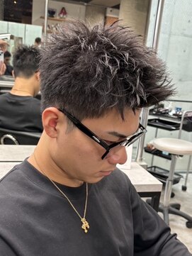 イーラ(era) スパイキーショート