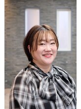 モスト ブリヤン(MOST BURYAN) 反保 有希恵