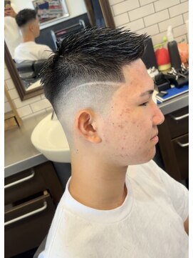 バーバーショップ フォーシーズン(BAR BER SHOP FOURSEASON) ショートスタイル/アップバング/スキンフェード