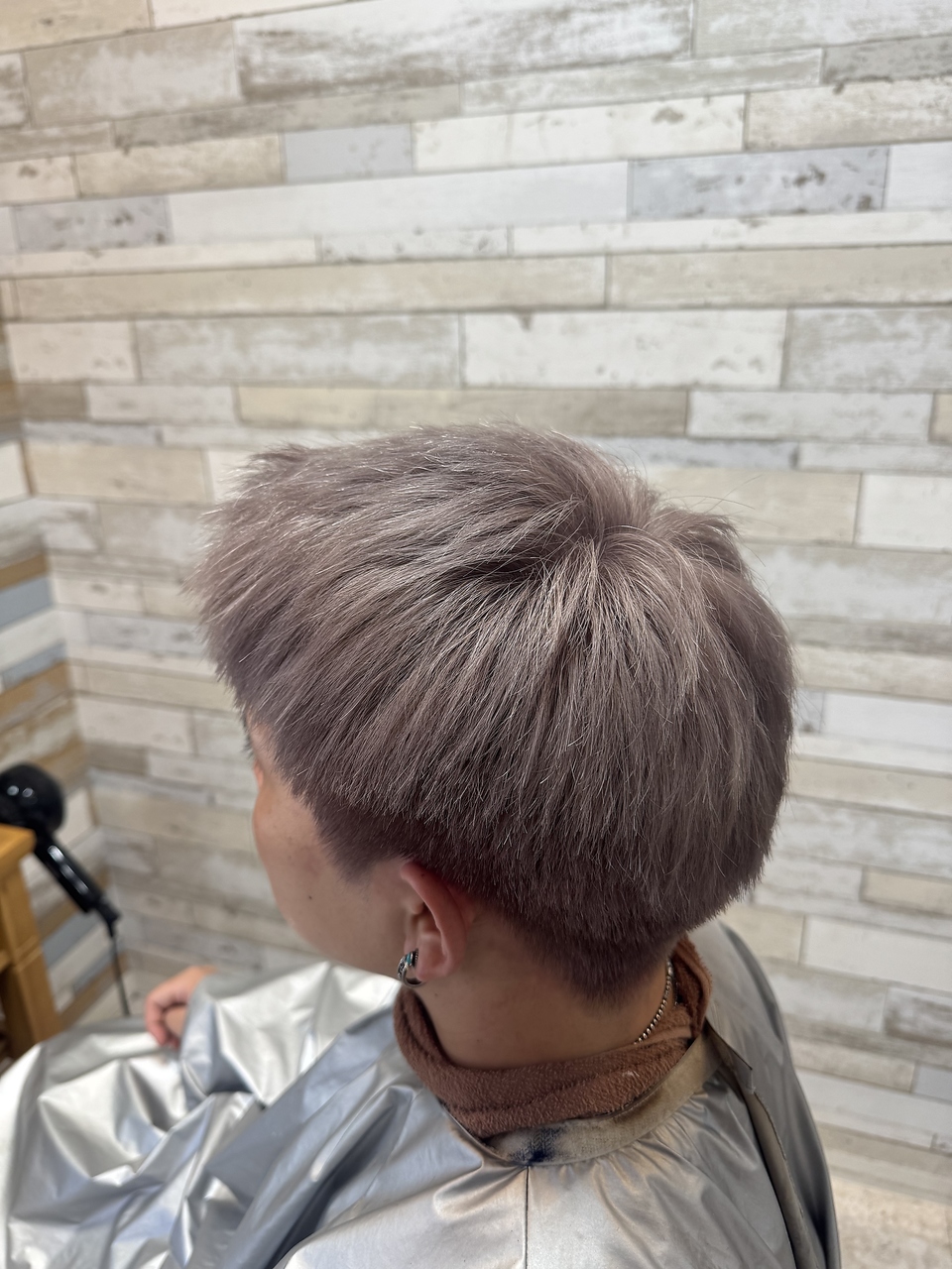 ホワイトベージュ