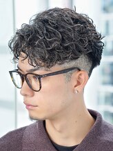 【*スペインカール*】「無造作に、男前。」カール強めな“外国人風”の質感を演出◎[新宿/メンズサロン］