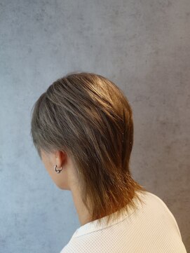 ラルーチェ ラスパ御嵩店(La Luce) グレージュタイトウルフ