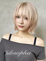 メゾンドイギー(MAISON de IGGY)&nbsp;ブリーチペールカラー小顔外ハネボブ顔まわりレイヤーベージュ